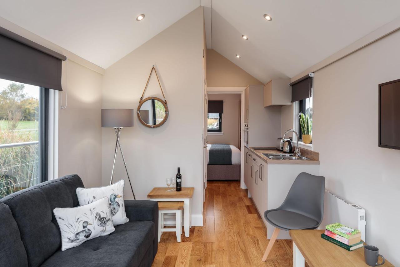 Kingfisher Tattenhall Luaran gambar